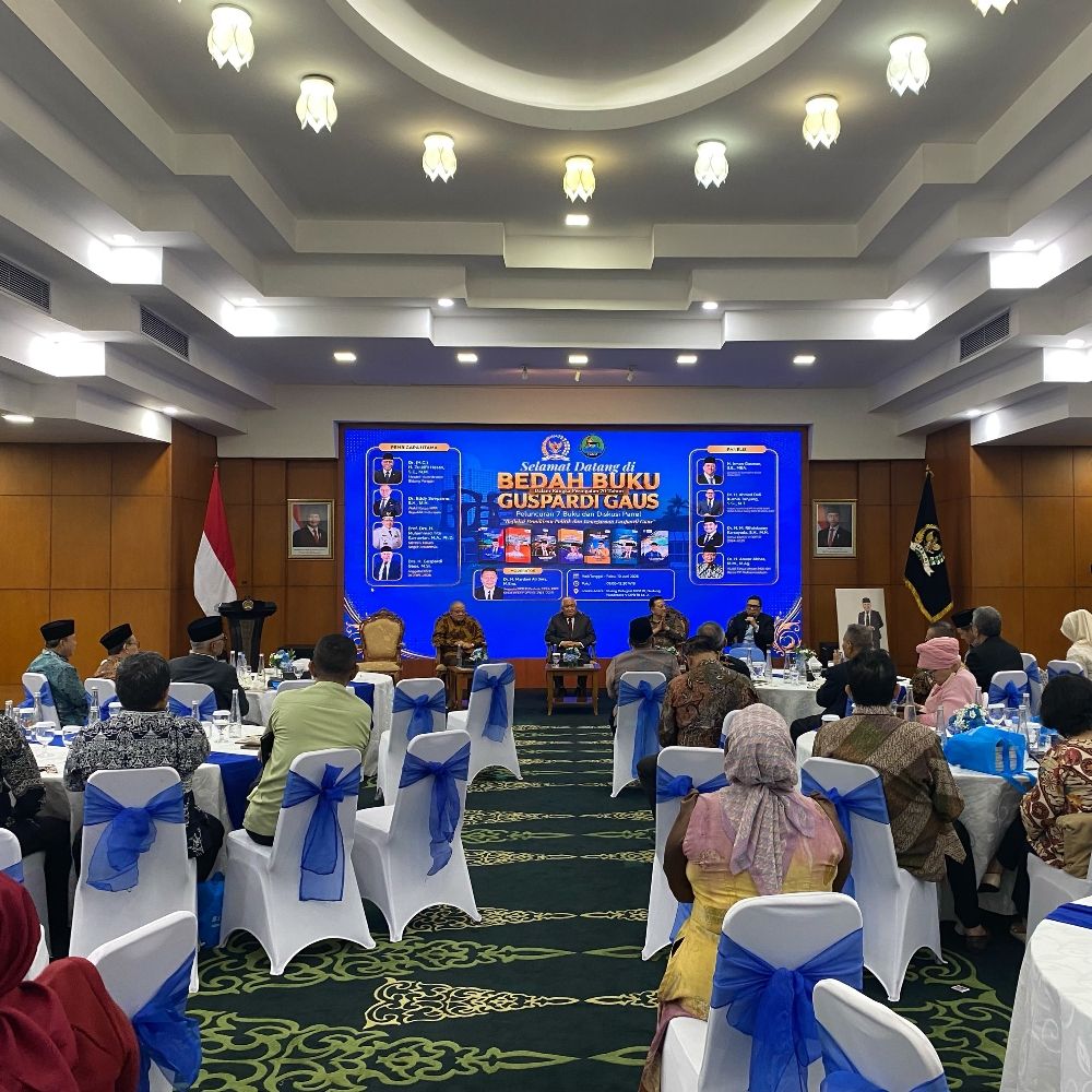 Buku Guspardi Gaus: Warisan Pemikiran untuk Masa Depan