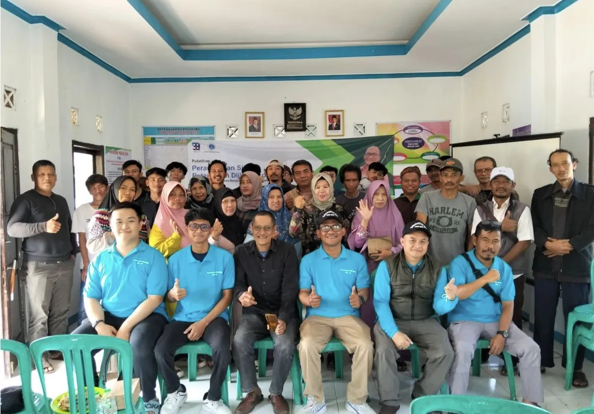 Tim KK Teknik Telekomunikasi ITB Kenalkan Sistem Peternakan Digital Terotomatisasi untuk Warga Kampung Lember Ciamis