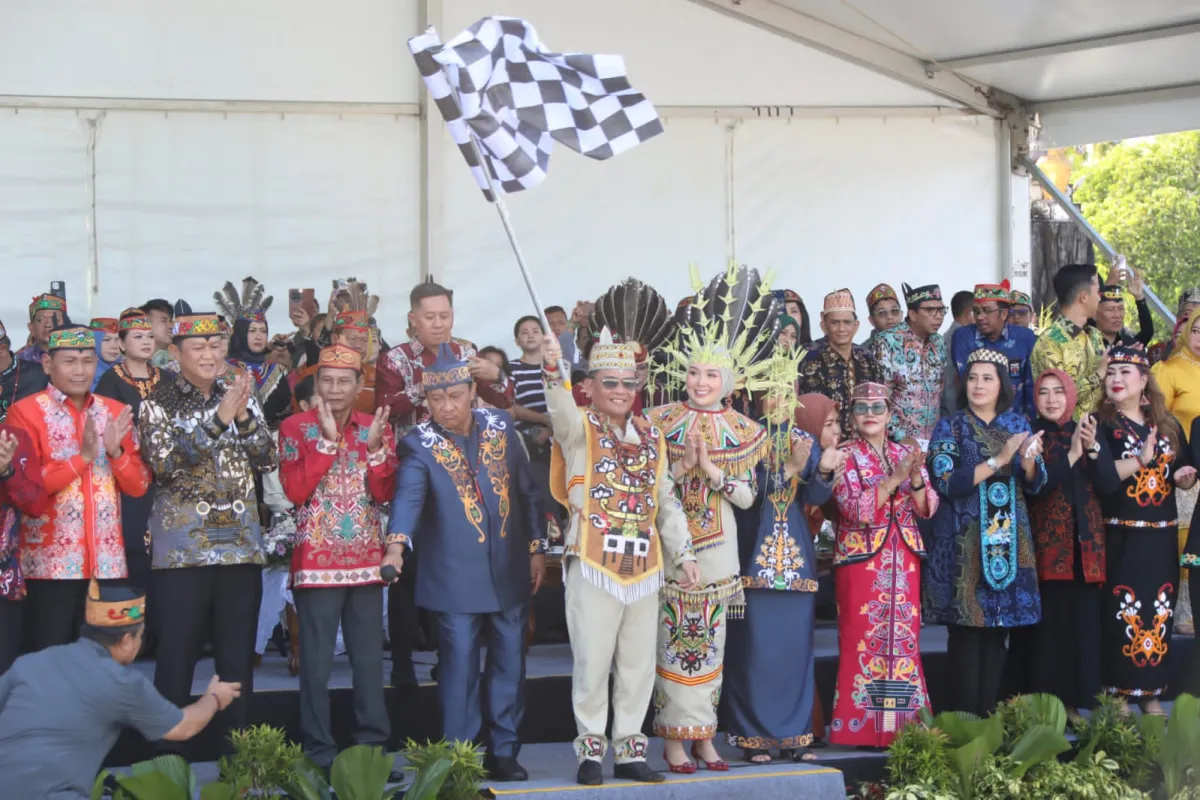 Gubernur Kalteng Dorong Festival Budaya Isen Mulang Jadi Agenda Nasional