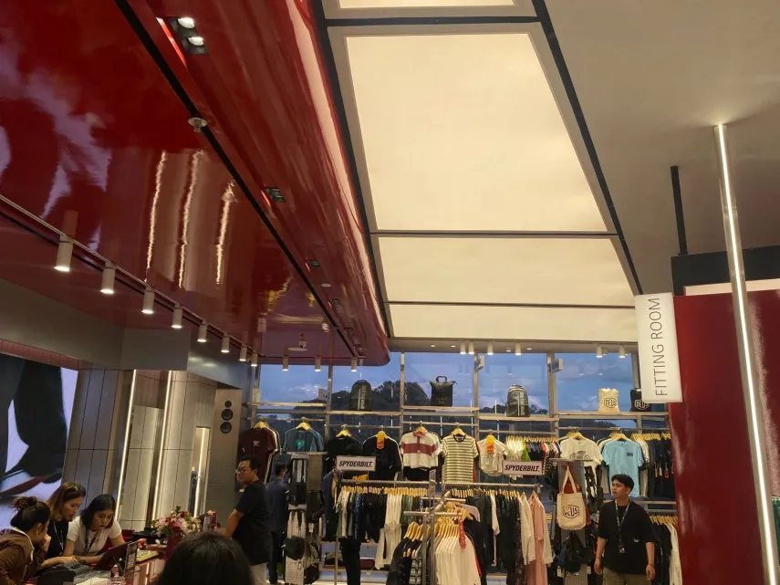 Planet Surf Samarinda Resmi Dibuka Kembali dengan Konsep Modern untuk Gen Z