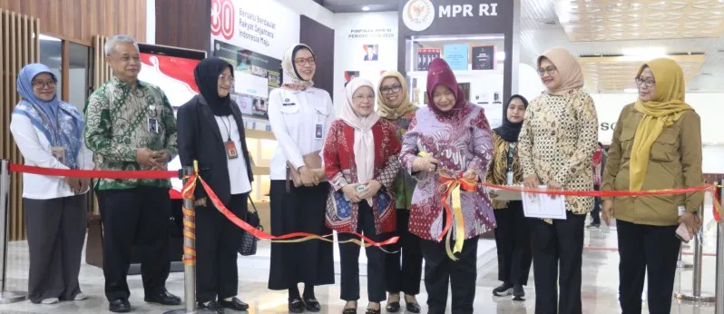 Perpustakaan MK Ikut Sukseskan Pameran Pekan Konstitusi MPR