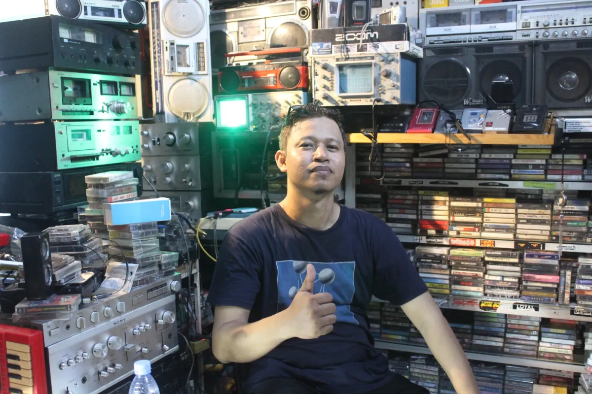 Dcell Jogja Store, Toko Musik Analog di Bantul yang Jadi Favorit Mahasiswa
