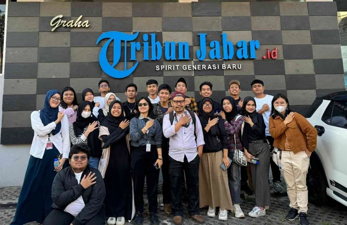 Mahasiswa Telkom University Kunjungi Tribun Jabar untuk Memperdalam Ilmu Jurnalistik