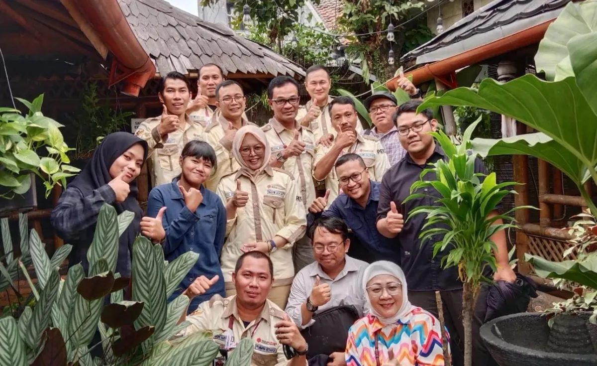 Suara Utama Luncurkan Kemeja Seragam Jurnalis Full Bordir dengan Diskon Pre-Order 20 Persen