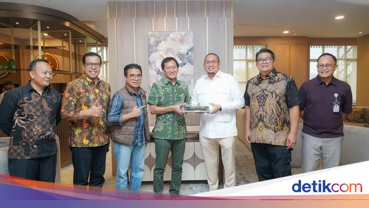 Andre Rosiade dan Pemprov Sumbar Bahas Pembangunan Flyover dan Infrastruktur di Koto Baru