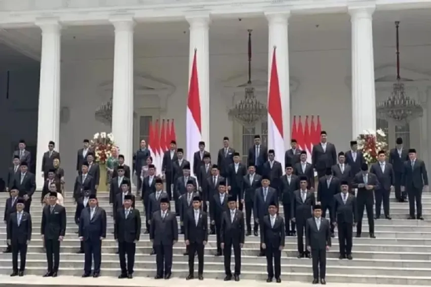 Prabowo Dinilai Sukses Jaga Stabilitas Politik, Publik Tunggu Kinerja Kabinet