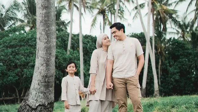 Kenangan Kehamilan Tiga Artis di Tahun 2016