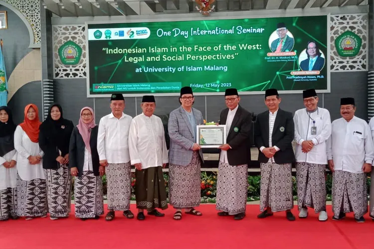 Keunggulan Demokrasi Indonesia di Tengah Negara Muslim Lainnya