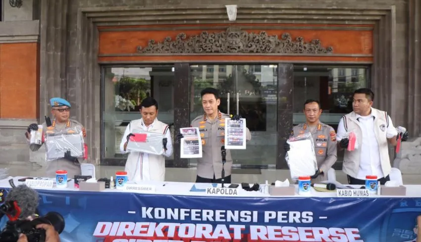 Polda Bali Tangkap 35 WNA India dalam Penggerebekan Judi Online
