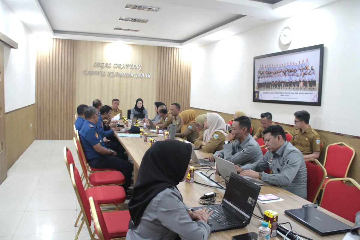 Kemenkum Jabar Bahas Sanksi dalam Raperda Kebakaran Bersama Pemkab Garut