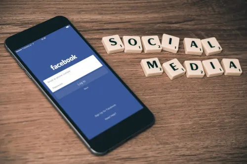 Pergeseran Pembaca: Media Sosial Mengalahkan Situs Berita