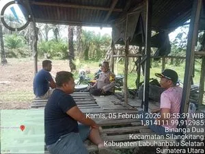 Bhabinkamtibmas Polsek Silangkitang Sambangi Warga Binanga Dua, Sosialisasikan Kamtibmas dan Bahaya Judi Online
