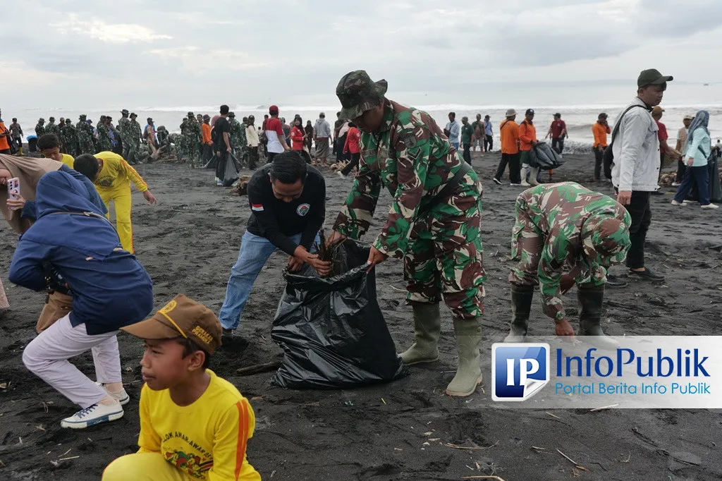Kebersihan Pesisir Dukung Pariwisata dan Kesejahteraan di Lumajang