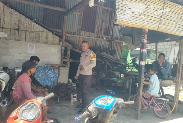 Bhabinkamtibmas Arma Ajak Warga Jaga Keamanan dan Hindari Miras