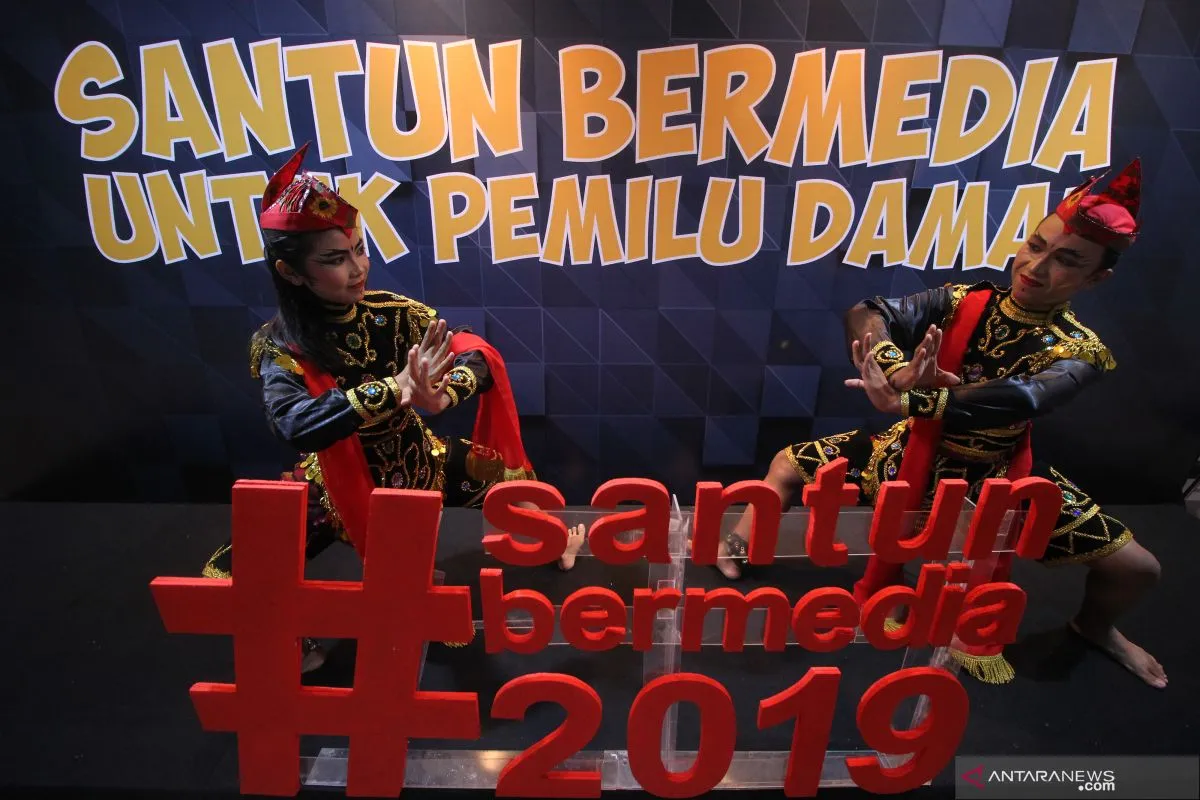 Dinamika Hubungan Media Arus Utama dan Media Sosial