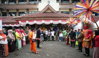 Sekko Jakbar Dukung Pelestarian Budaya Betawi di Festival Palmerah