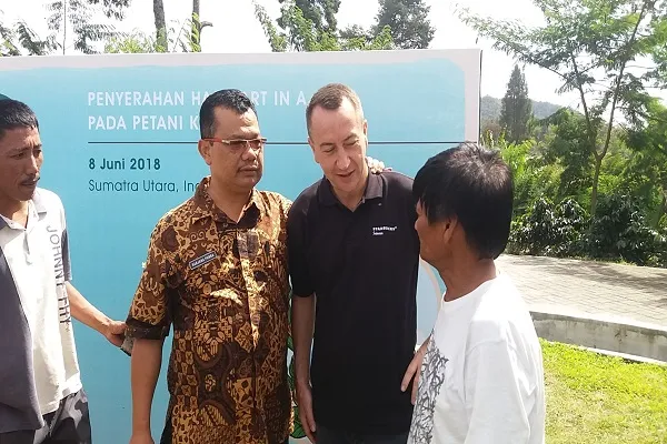 Kampanye Art in a Cup Starbucks Donasikan 150.000 Bibit Kopi untuk Dukung Karo Jadi Sentra Kopi Sumut