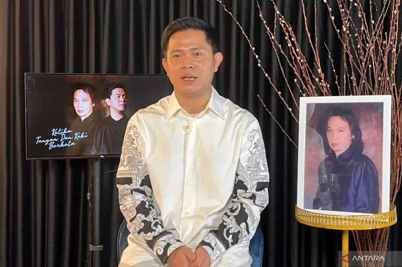 Cakra Khan Berkolaborasi dengan Chrisye dalam Lagu Legendaris