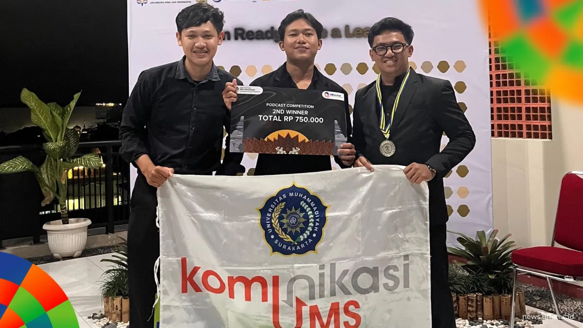 Tim Mahasiswa UMS Raih Juara 2 Podcast Competition dengan Pendekatan Komedi