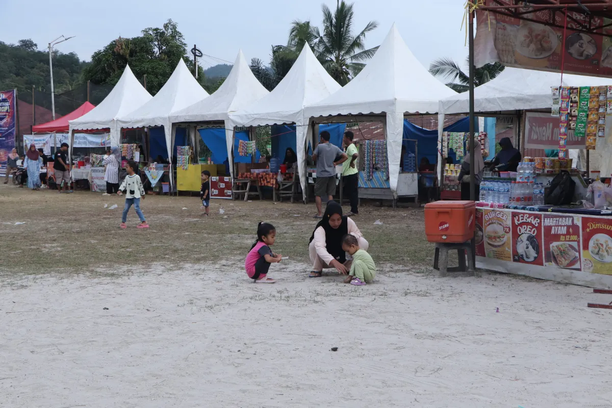Turnamen Voli Putra Se-Sumatera Barat Dorong Ekonomi Desa Sijantang Koto