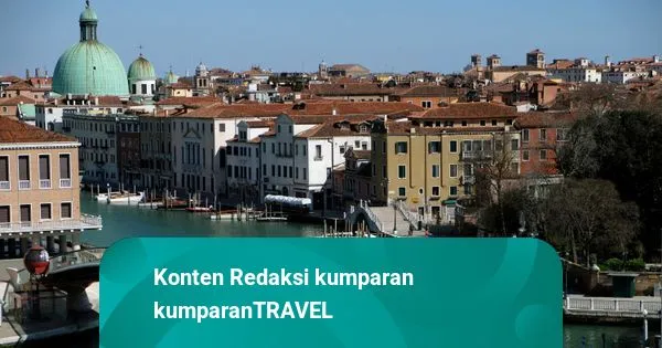 Italia Larang Kapal Pesiar Berlabuh di Kanal Utama Venesia