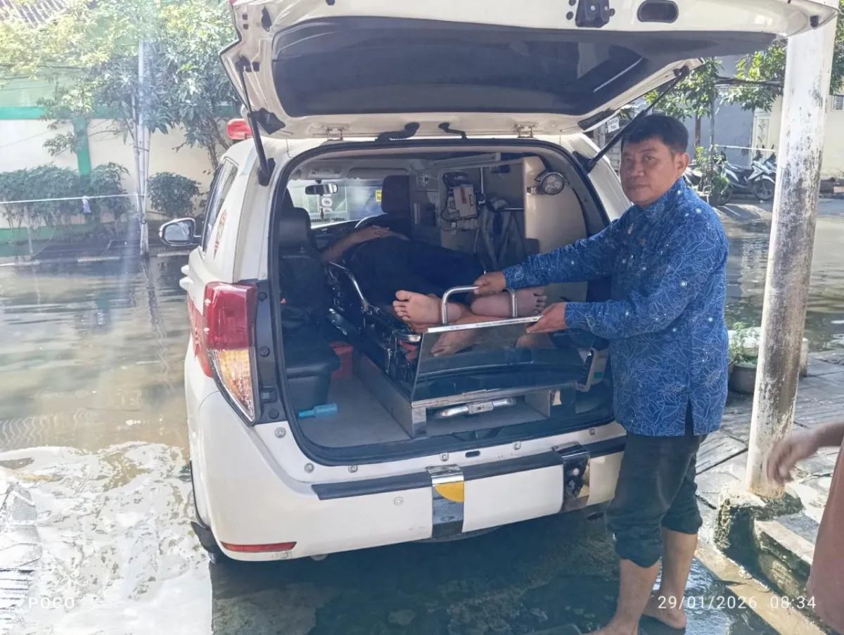 PSC 119 Pekalongan Sediakan Transportasi Gratis bagi Pasien Terdampak Banjir