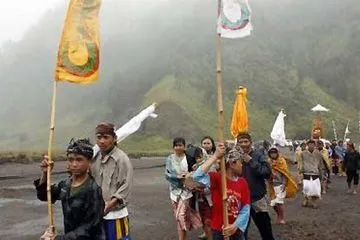 Remaja Suku Tengger Beralih ke Fast Food dan Gaya Hidup Pasif Dipicu Media Sosial