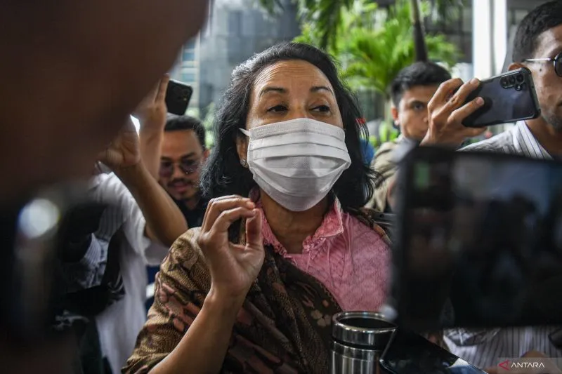 KPK Periksa Rini Soemarno Terkait Kasus Korupsi Jual Beli Gas PGN