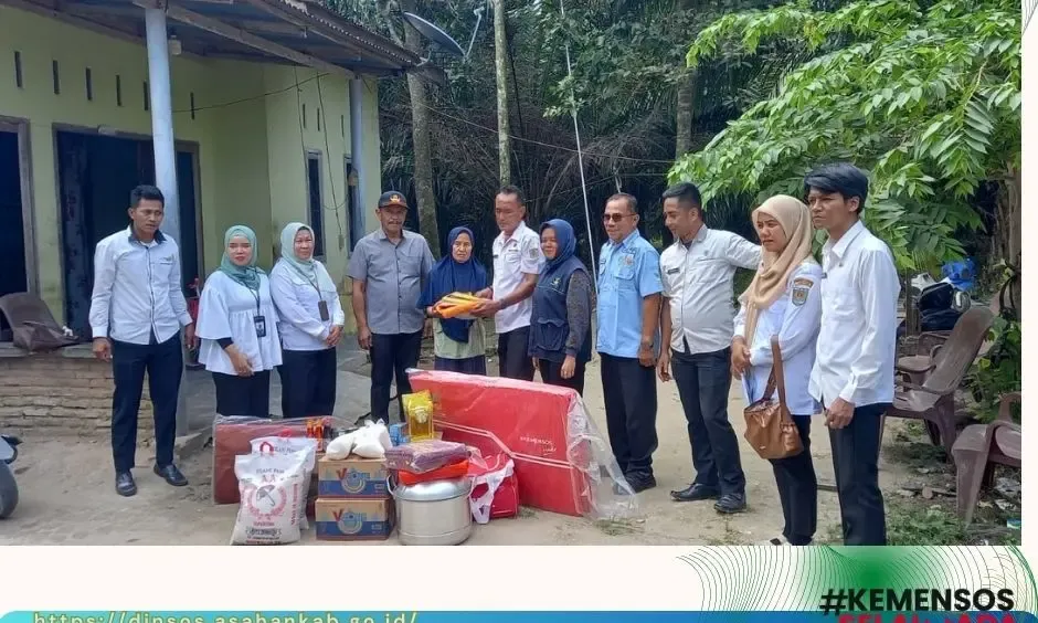 Dinsos Asahan Salurkan Bantuan Sandang dan Pangan bagi Korban Kebakaran di Simpang Empat