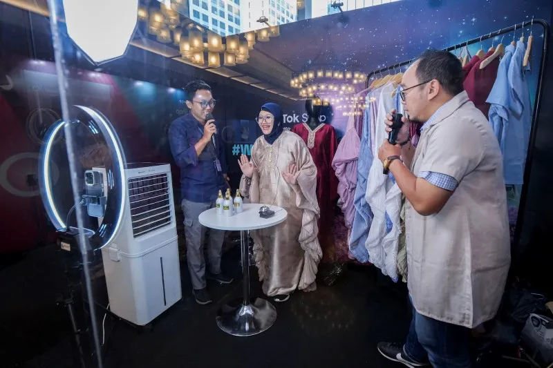 Pengembangan Talenta Digital Melalui Program LIVE Commerce