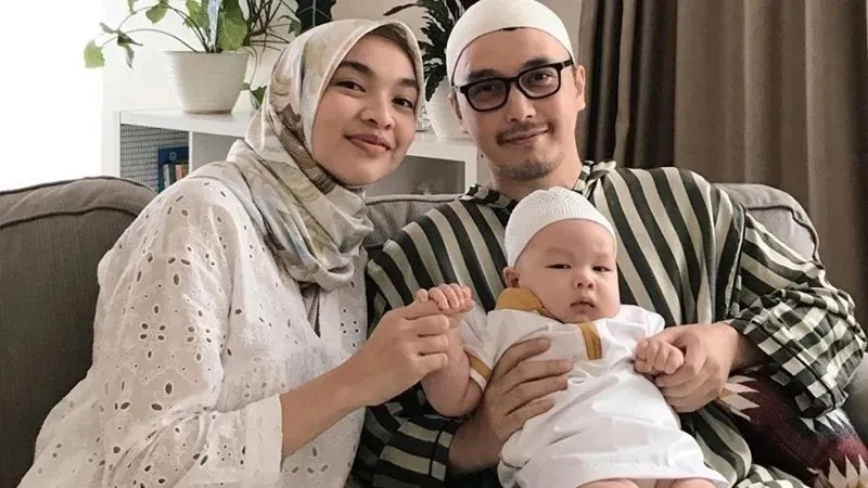 Lebaran Pertama: 10 Artis Rayakan Hari Kemenangan Bersama Buah Hati
