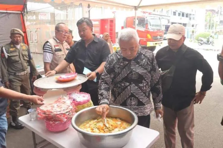 Bupati Malang Tinjau Kesiapan Dapur Umum untuk Harlah 1 Abad Nahdlatul Ulama