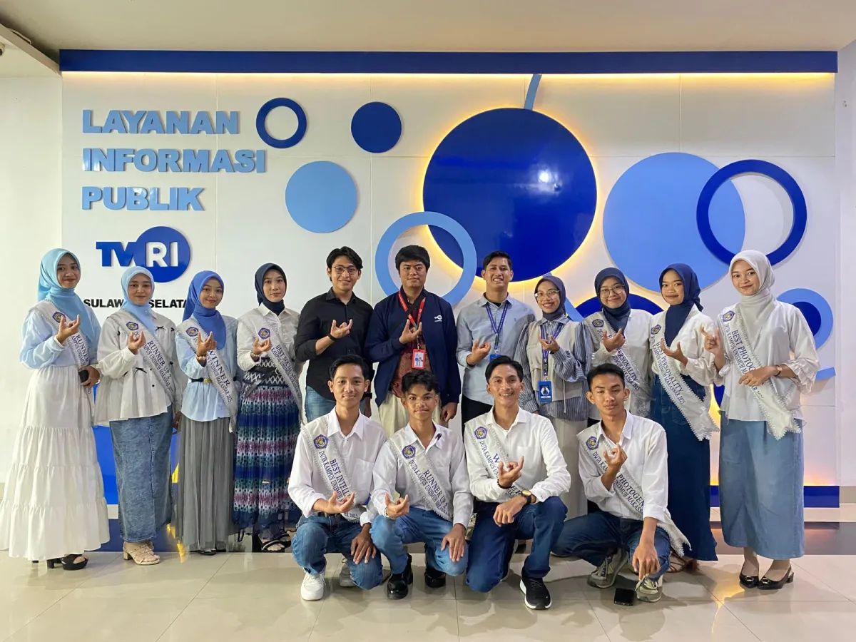 Duta Kampus Unismuh Makassar Kunjungi TVRI Sulsel untuk Belajar Penyiaran