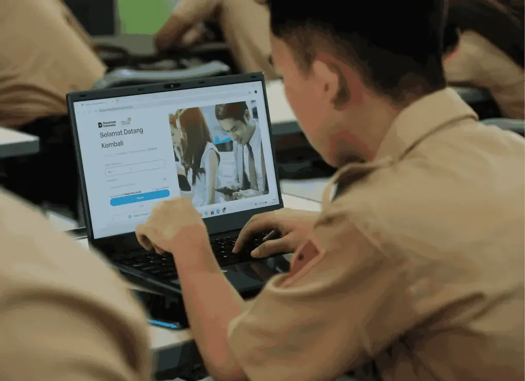 Telkom Gelar CYBERHEROES untuk Bekali 1.800 Siswa Literasi Digital dan Etika Teknologi