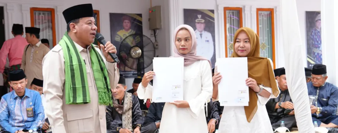 Bupati Kuansing Resmikan Tabligh Akbar dan Serahkan SK PPPK Menjelang Ramadan