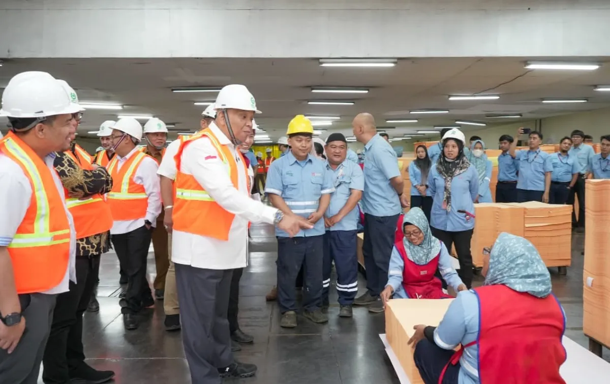 Wamenaker Dorong Perusahaan Patuhi Norma Ketenagakerjaan untuk Lindungi Pekerja