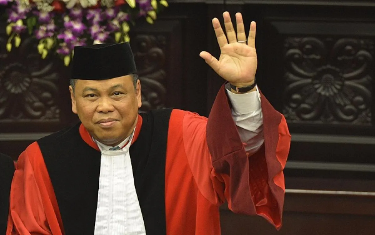 Kontroversi Perpanjangan Masa Jabatan Arief Hidayat sebagai Hakim Konstitusi