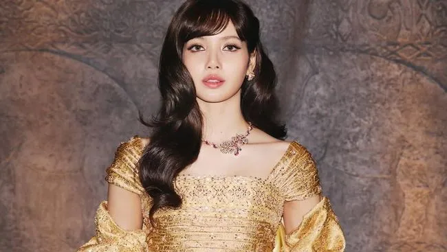 Lisa BLACKPINK Akan Bintangi Film Komedi Romantis di Netflix