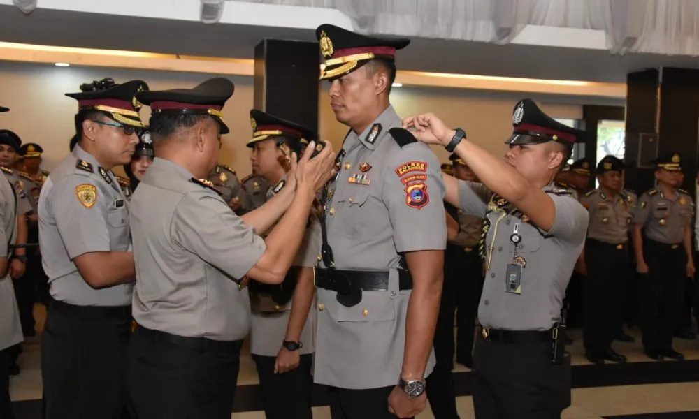 Kapolda Kalsel Pimpin Sertijab Dir Intelkam, Dir Samapta, dan Sejumlah Kapolres