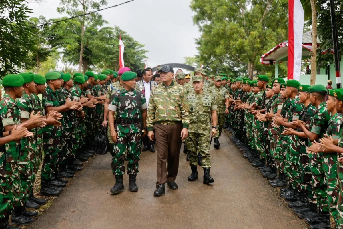 Menhan Tinjau Kesiapan dan Profesionalisme Prajurit Perbatasan di NTT