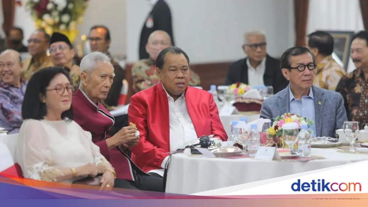 Hakim MK Arief Hidayat Berkelakar soal Penyebab Ganjar-Mahfud Kalah di Pilpres 2024