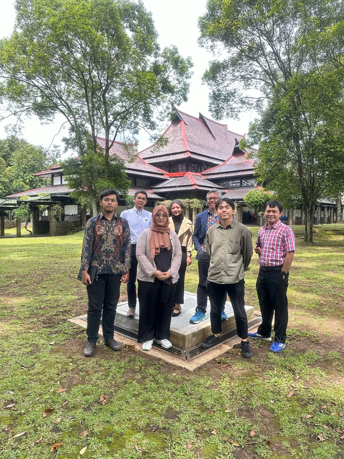 Rektor ITB Jalin Silaturahmi dengan Pengurus KM dan MWA-WM Baru