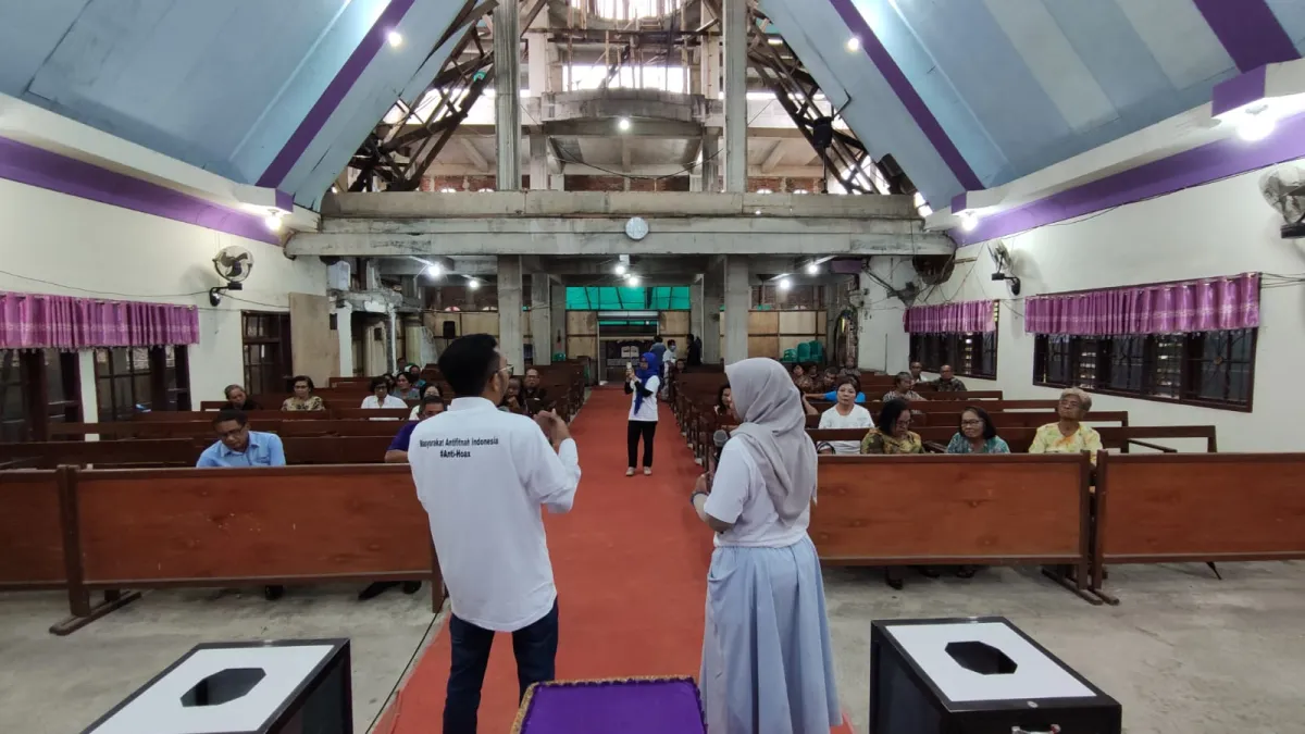 MAFINDO Manado Selenggarakan Pelatihan Literasi Digital untuk Lansia di GMIM Yarden Singkil Kampung Islam