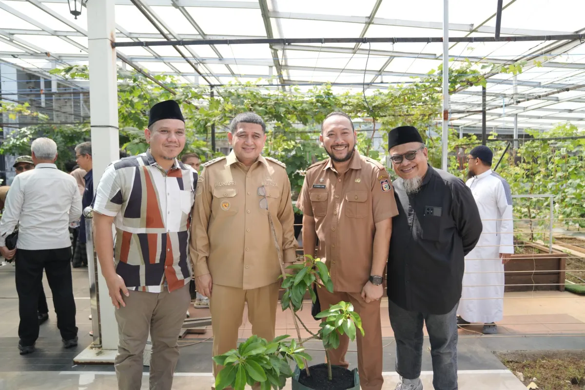 Wali Kota Makassar Resmikan Gerakan Urban Farming di Bukit Baruga