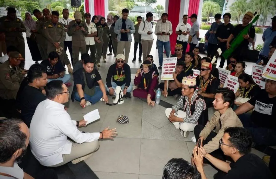 Warga Mahakam Ulu Sampaikan Aspirasi di Samarinda, Wagub Kaltim Janjikan Perbaikan Jalan dan Penerangan Listrik