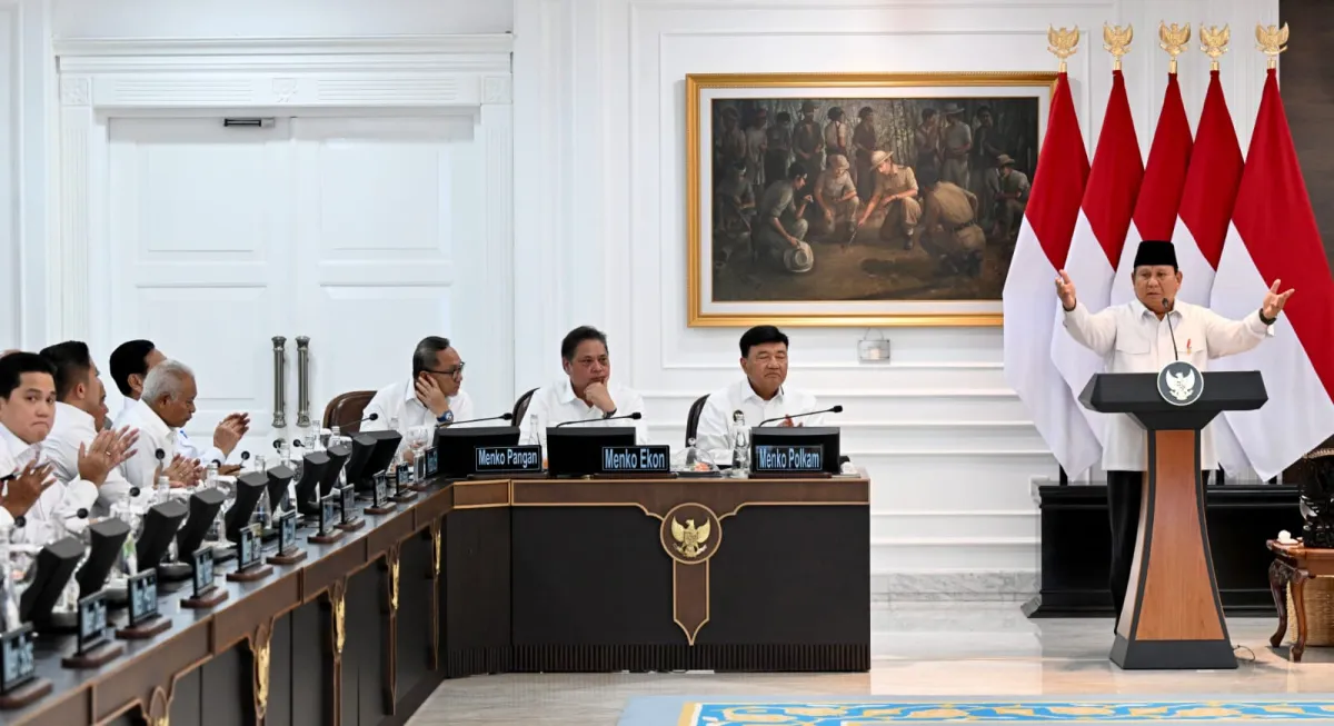 Presiden Prabowo Pimpin Sidang Kabinet Paripurna Bahas Capaian dan Rencana Kerja