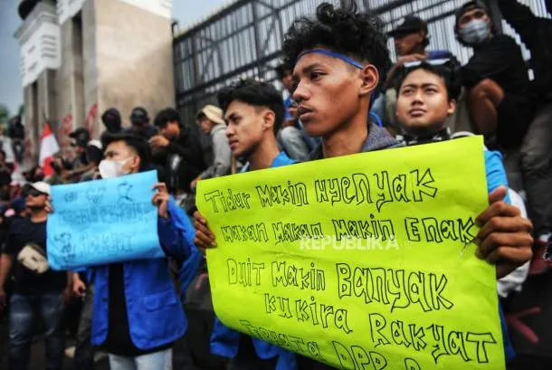 Optimalisasi Ziswaf Sebagai Solusi Kesenjangan Ekonomi di Indonesia