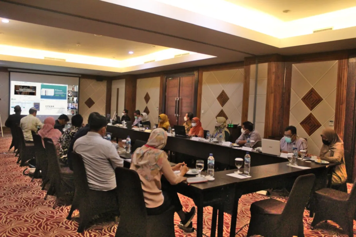 Departemen Fisika UNAIR Tetapkan Target Masuk QS by Subject dan Tuntaskan Proyek Solar Car