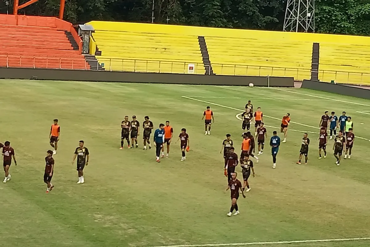Kazaki Nakagawa Masih Berlatih Terpisah Karena Cedera