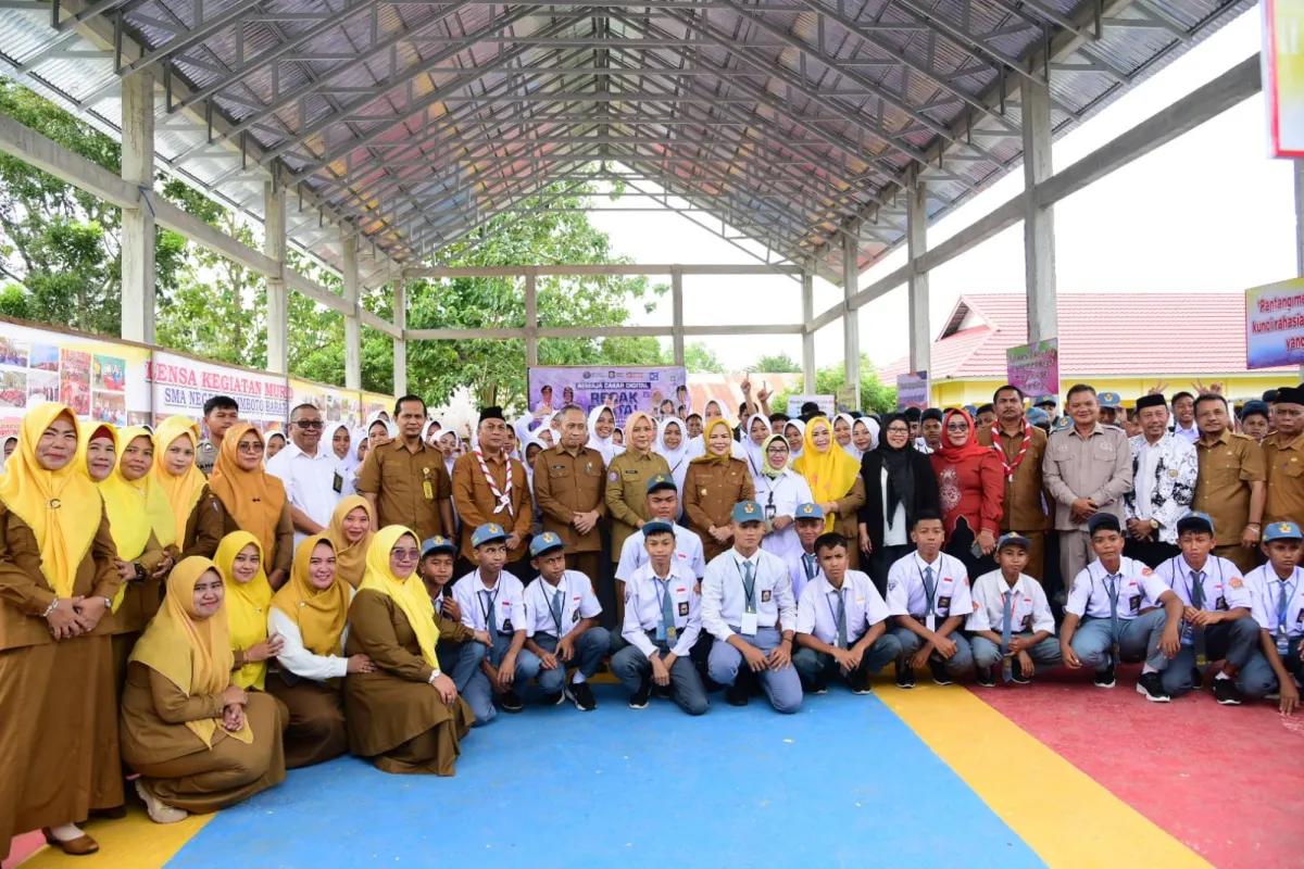 Literasi Digital: Generasi Muda Siap Jembatani Orang Tua di Era Teknologi